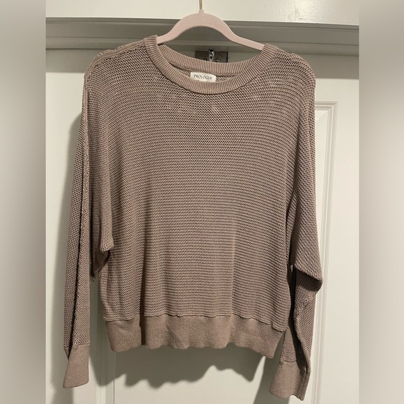 Tan Sweater (XL) - Picture 1 of 4